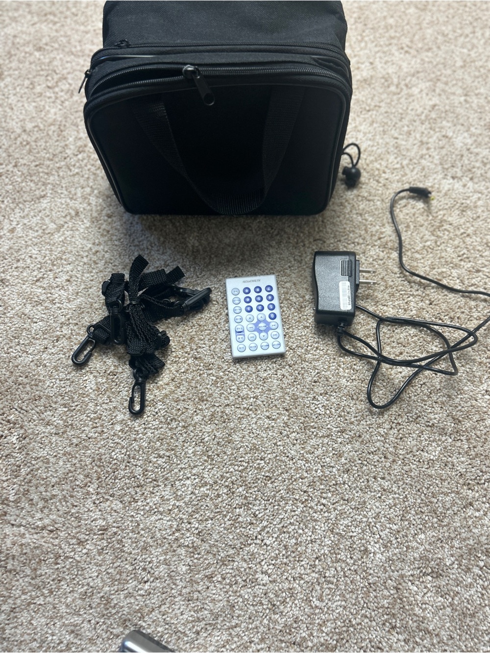 Audiovox Portable Monitor and DVD Player - Picture 6 of 14